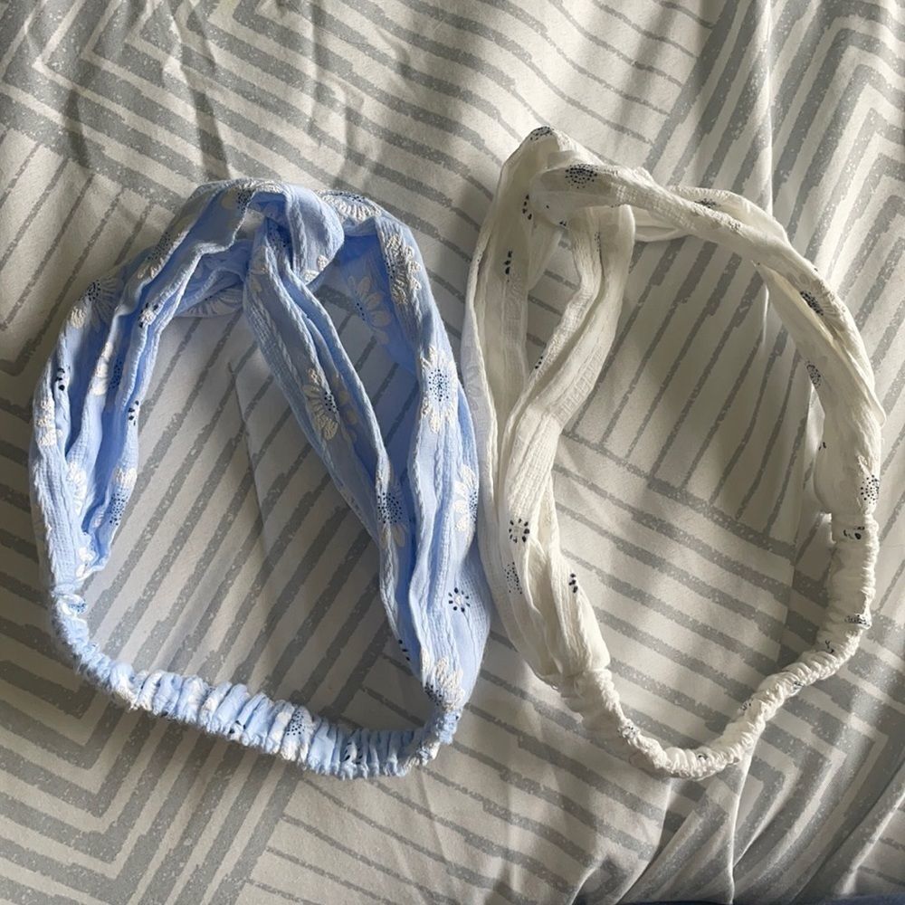 🌼3/$15🌼 Pair of stretchy headbands